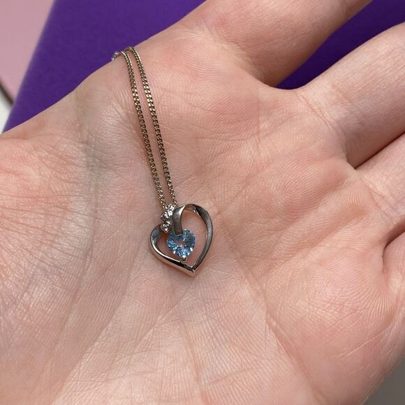💛 10K White Gold Blue Topaz and 0.005cttw Diamond Heart Necklace - Picture 7 of 9